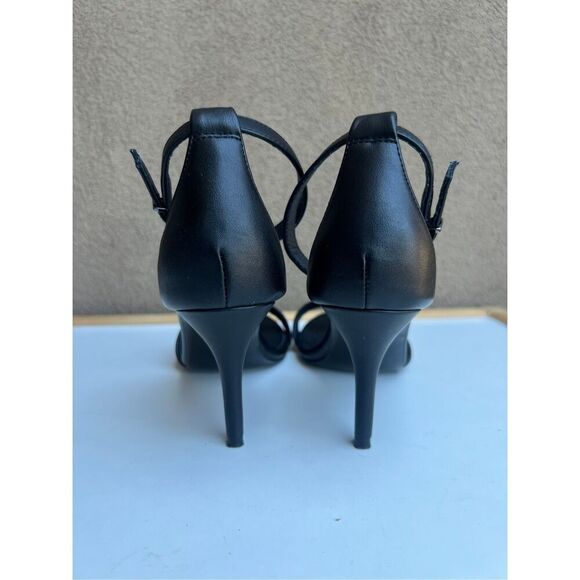 Steve Madden Ankle Strap Open Toed Black Leather Heels Size 8 Sexy Pumps - Picture 4 of 6